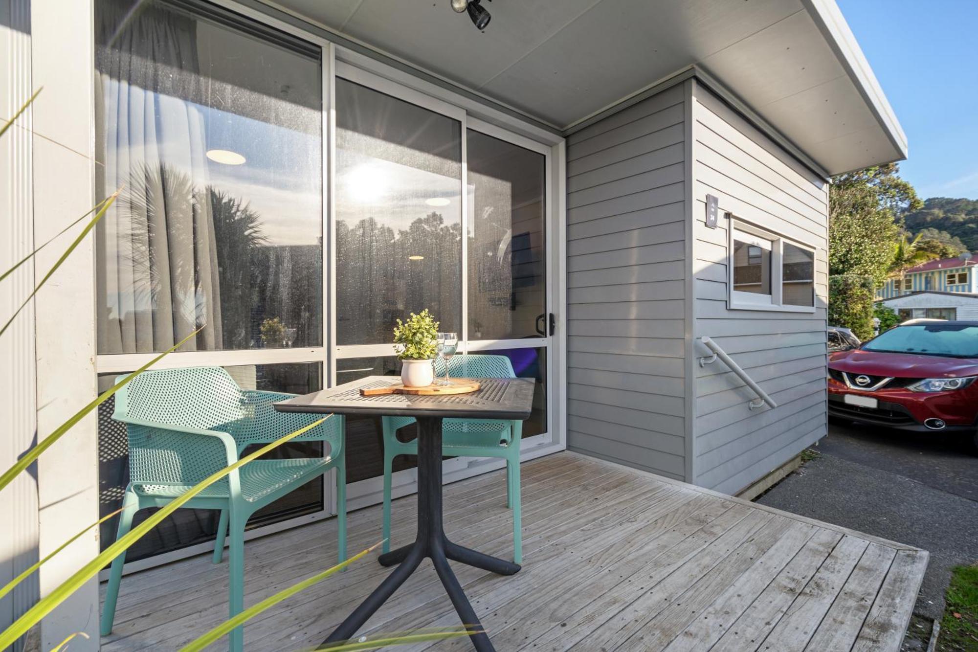 Tasman Holiday Parks - Waihi Beach 外观 照片 A typical studio apartment
